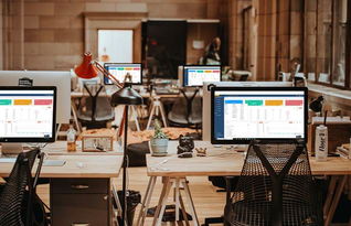 生意做大做强 服装、五金、家装、食品行业进销存软件选择与赋能策略